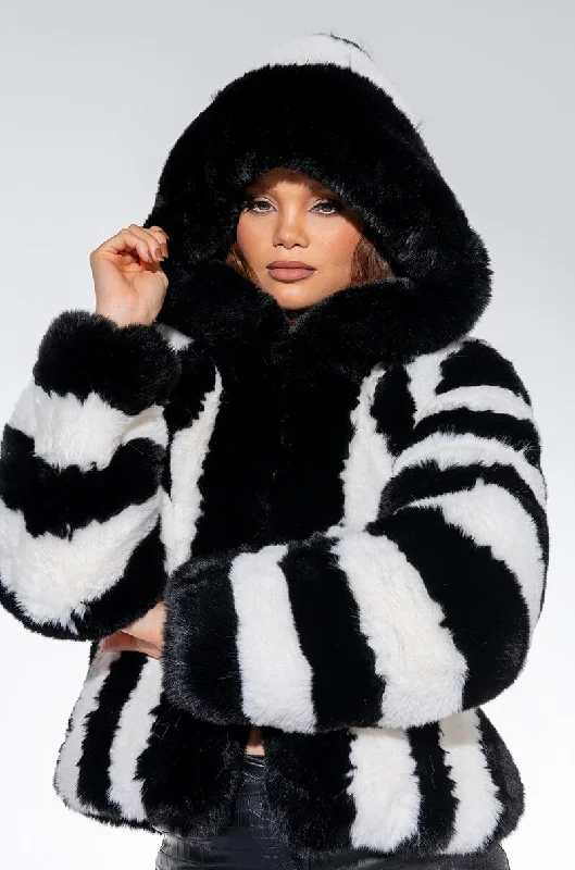 AZALEA WANG BDUBS FUR JACKET WITH HOOD