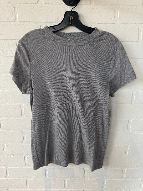 Top Short Sleeve Basic By A New Day In Grey, Size: L